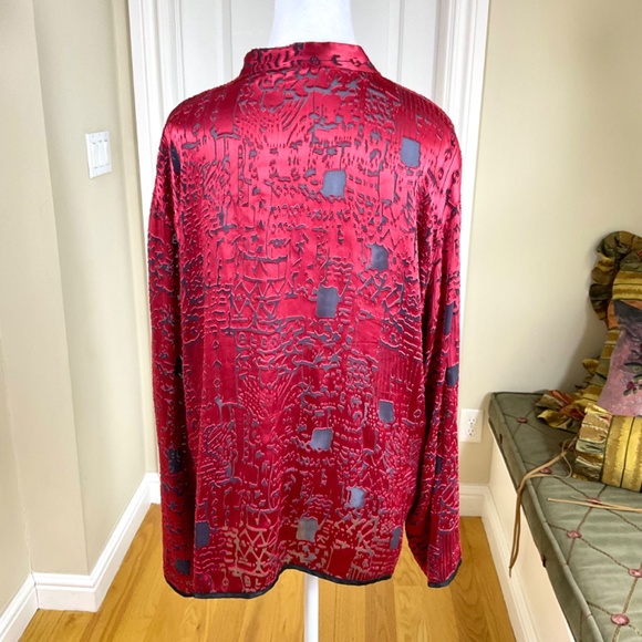 Chico’s Blouse Silk Blend Red Asian Style Buttonfront (3, XL) - Picture 3 of 7